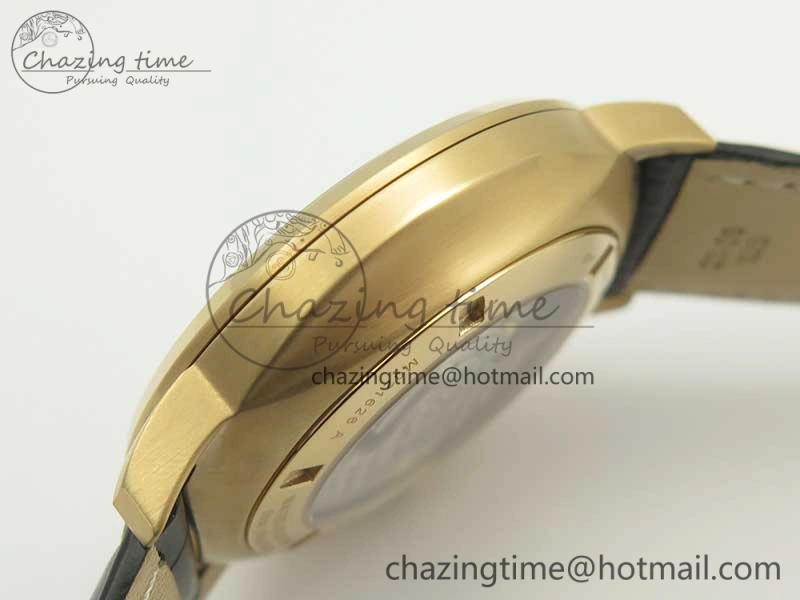 Commander Big Date RG OXF Black Dial on Black Leather Strap A Soft 7609