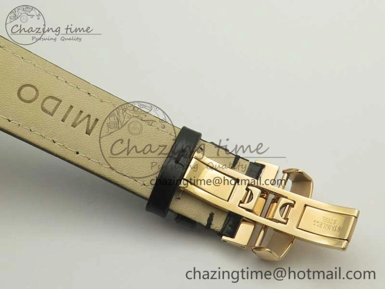Commander Big Date RG OXF Black Dial on Black Leather Strap A Soft 7609