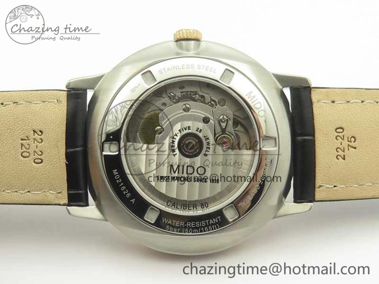 Commander Big Date RG OXF White Dial on Black Leather Strap A Flexible 7607