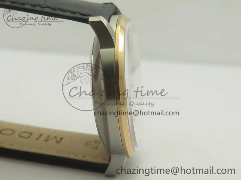 Commander Big Date RG OXF White Dial on Black Leather Strap A Flexible 7607