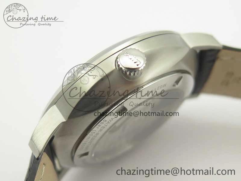 Commander Big Date SS OXF Gray Dial on Black Leather Strap A Modern 7608