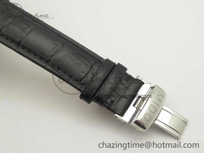 Commander Big Date SS OXF Gray Dial on Black Leather Strap A Modern 7608