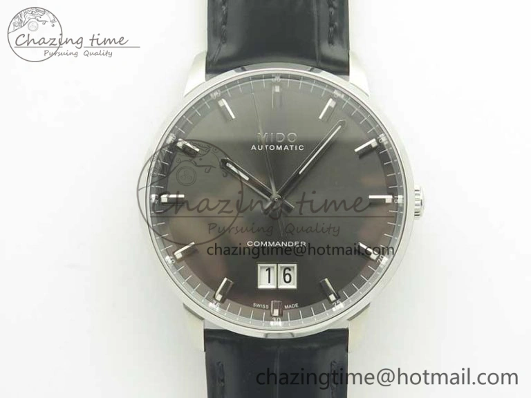 Commander Big Date SS OXF Gray Dial on Black Leather Strap A Modern 7608
