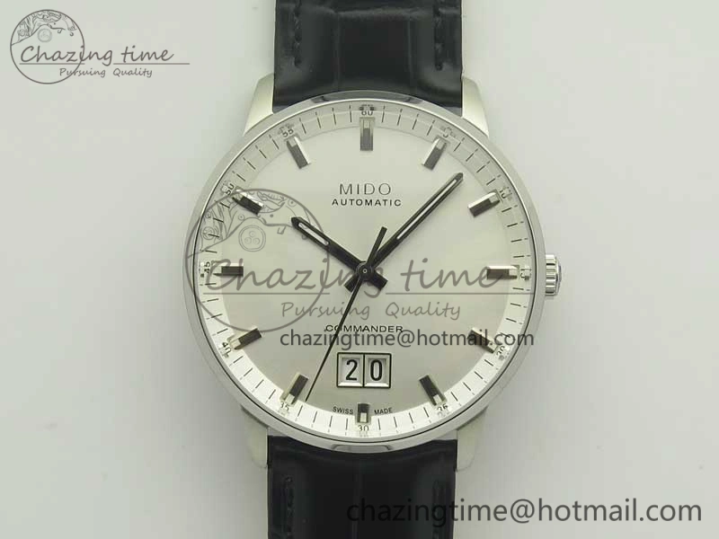 Commander Big Date SS OXF White Dial on Black Leather Strap A Soft 7610