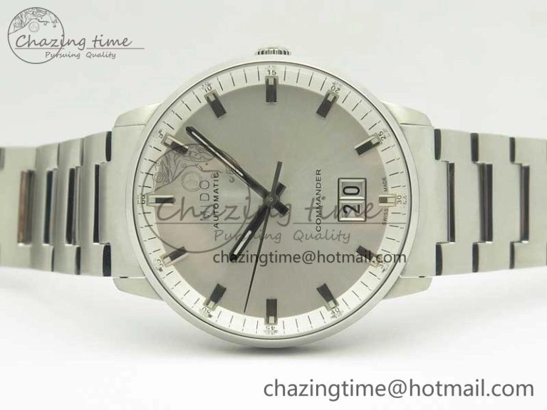 Functional Commander Big Date SS OXF White Dial on SS Bracelet A 7606