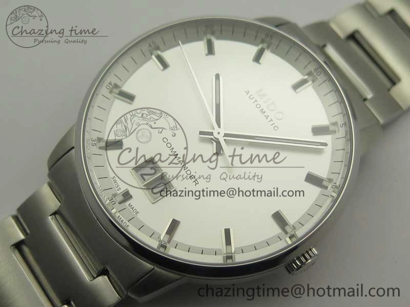 Functional Commander Big Date SS OXF White Dial on SS Bracelet A 7606