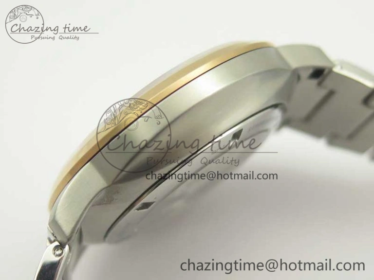 Commander Big Date SS RG OXF White Dial on SS RG Bracelet A WellDesigned 7604