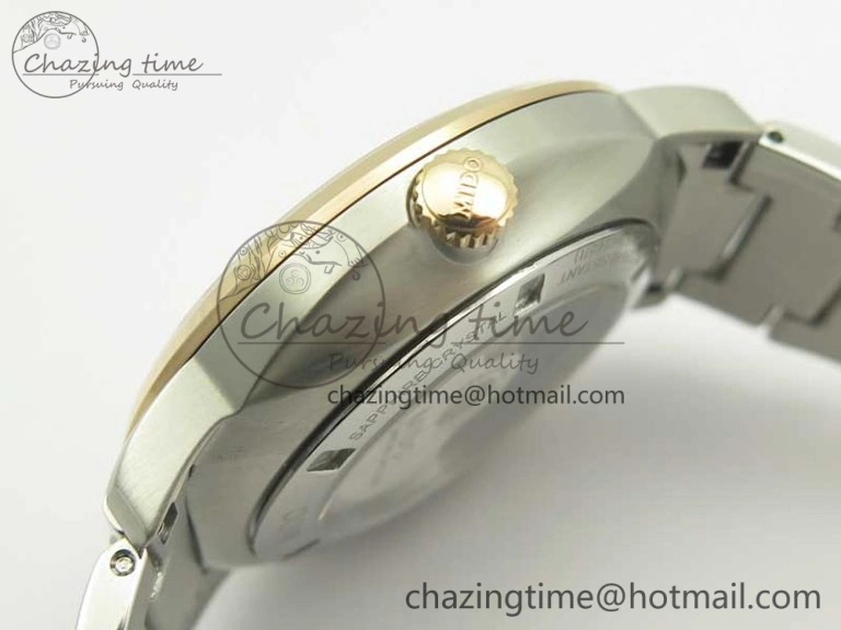 Commander Big Date SS RG OXF White Dial on SS RG Bracelet A WellDesigned 7604