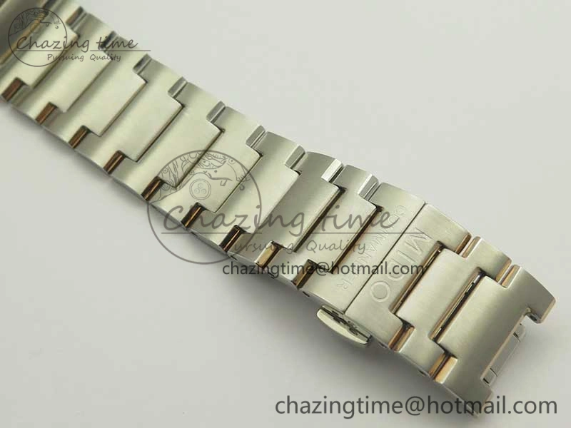 Commander Big Date SS RG OXF White Dial on SS RG Bracelet A WellDesigned 7604