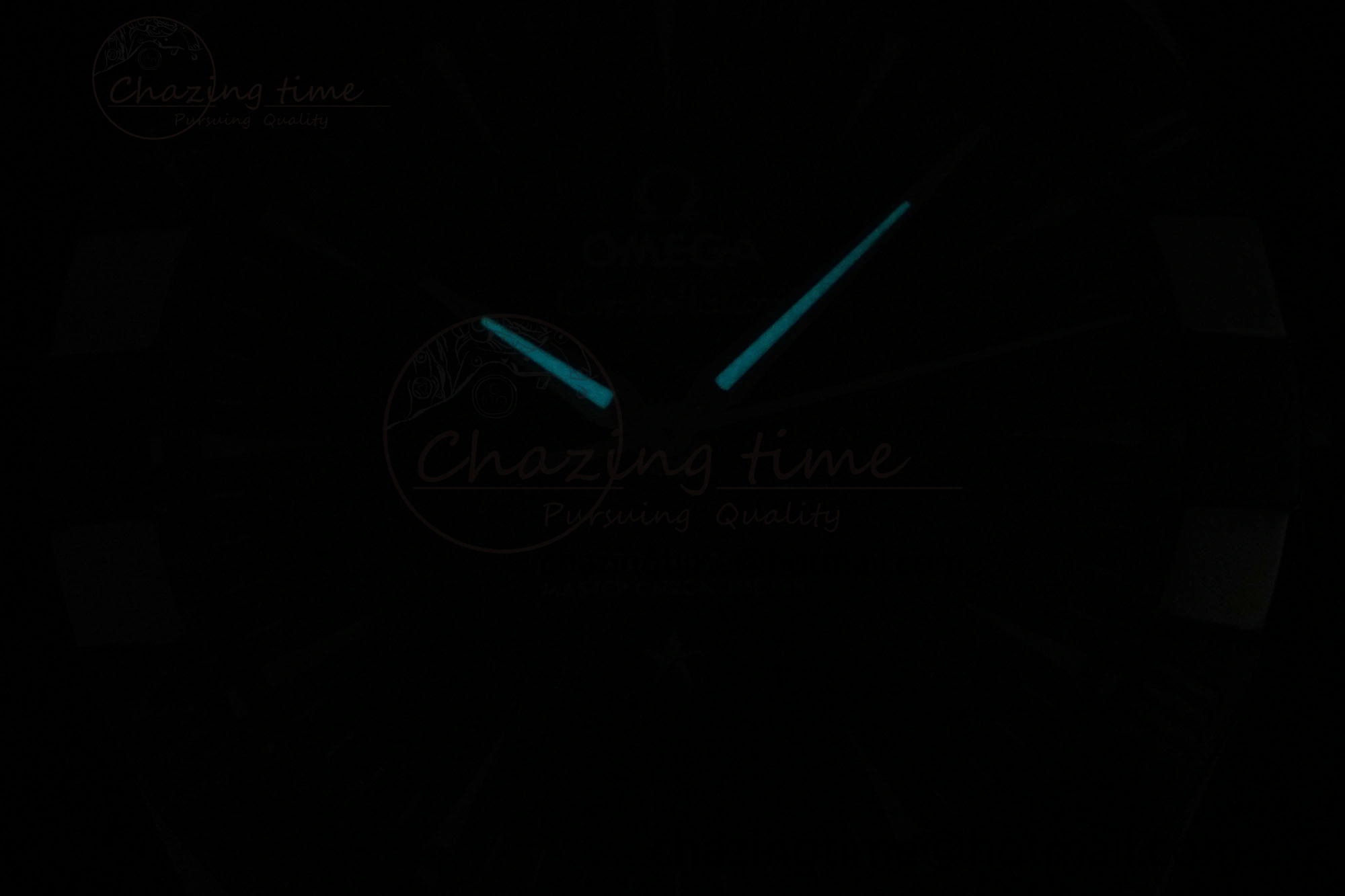 Efficient Constellation Black Ceramic YG 8F 1:1 Best Edition Black Dial on Black Gummy Strap A 7801