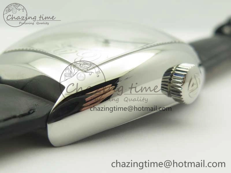 ZipUp Crazy Hours Real Jumping Hour SS ABF White Dial White Markers on Black Leather Strap A23J 6578