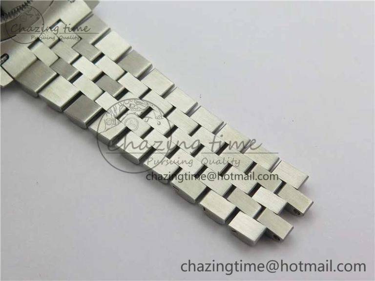 MultiPurpose DateJust 41 SS 126333 Fluted Bezel DJF Best Edition 904L Steel Gray Dial Green Roman Markers on Jubilee Bracelet A 10559