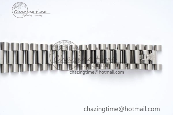 Minimalist Day Date 36 JDF 1:1 Best Edition 904L Steel Ice Blue Dial Roman Markers on Bracelet A 2199