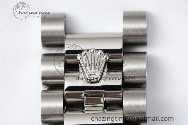 Minimalist Day Date 36 JDF 1:1 Best Edition 904L Steel Ice Blue Dial Roman Markers on Bracelet A 2199
