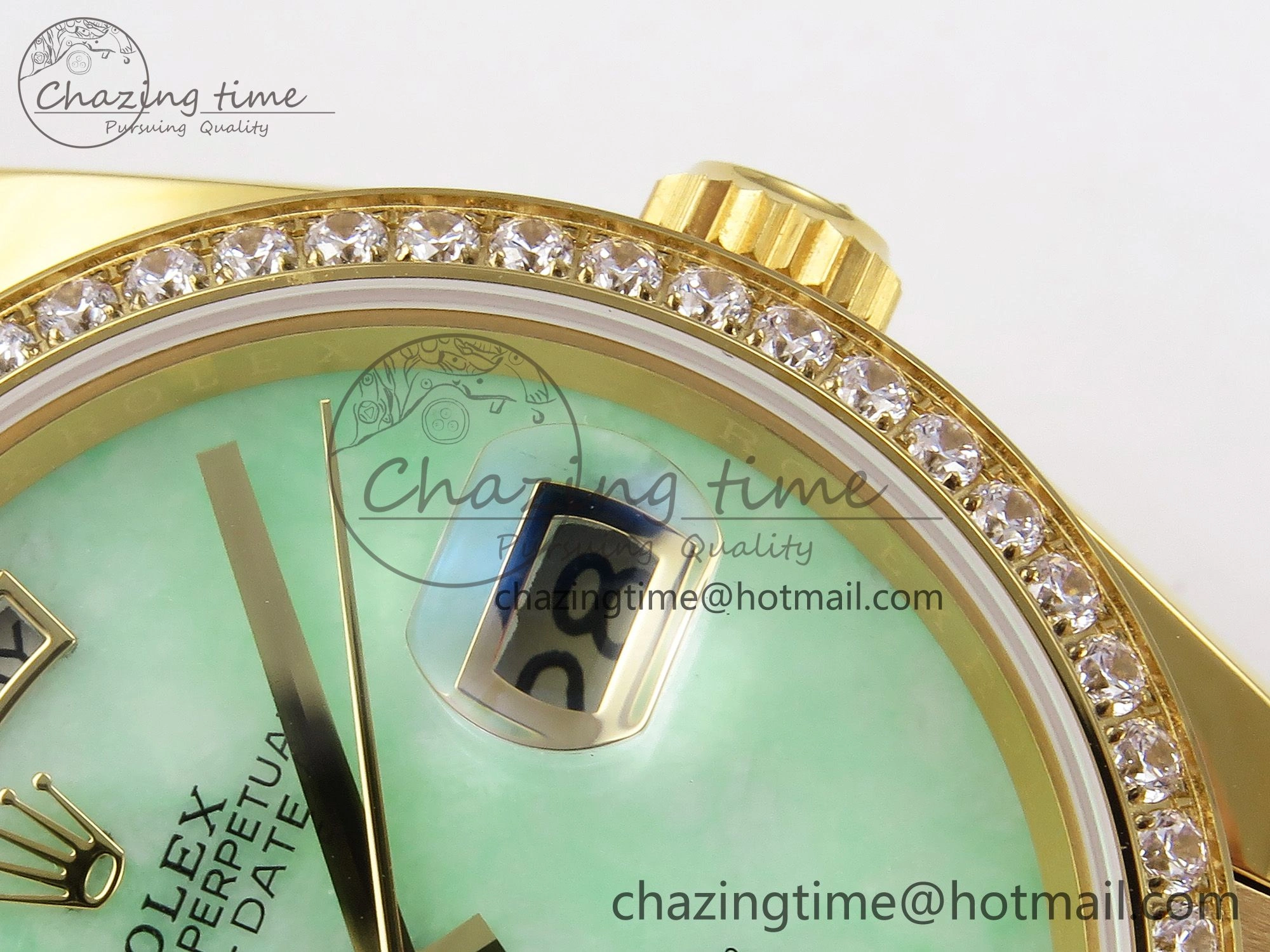 WellDesigned Day Date 36 YG RAF 1:1 Best Edition Green Stone Dial Diamonds Bezel on YG Bracelet A 1291
