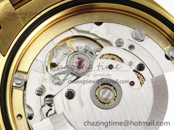 WellDesigned Day Date 36 YG RAF 1:1 Best Edition Green Stone Dial Diamonds Bezel on YG Bracelet A 1291
