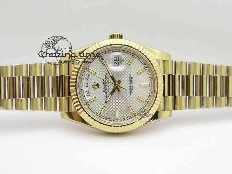Fashionable Day-Date 40mm 228238 YG Noob 1:1 Best Edition Silver Dial On YG President Bracelet A 3710