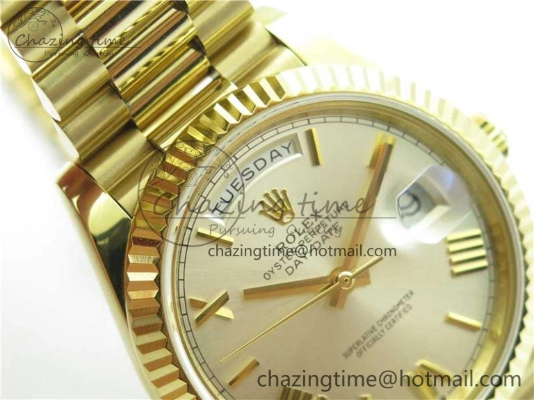 SmoothTexture Day-Date 40mm 228239 BP New Dial Version 904 YG Silver Roman Markers Dial on SS President Bracelet A 2806