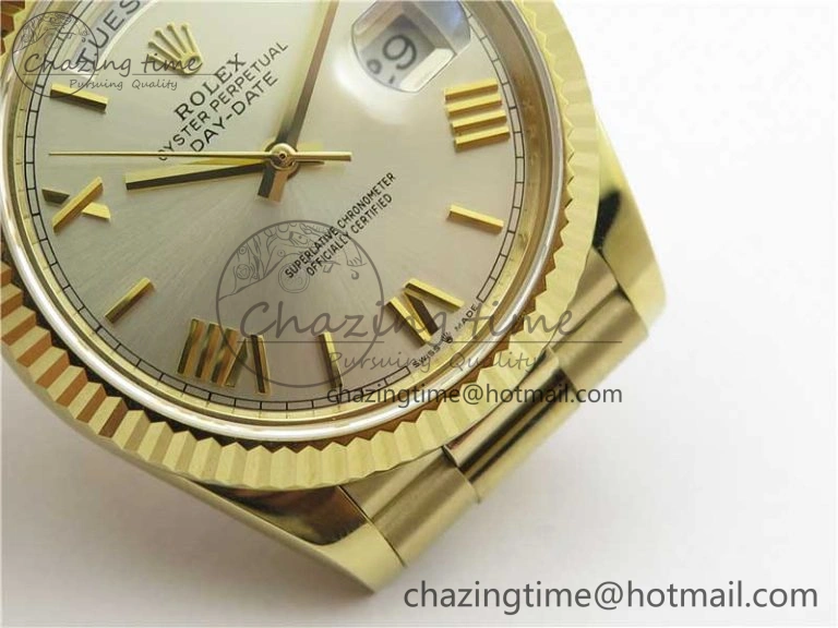 SmoothTexture Day-Date 40mm 228239 BP New Dial Version 904 YG Silver Roman Markers Dial on SS President Bracelet A 2806