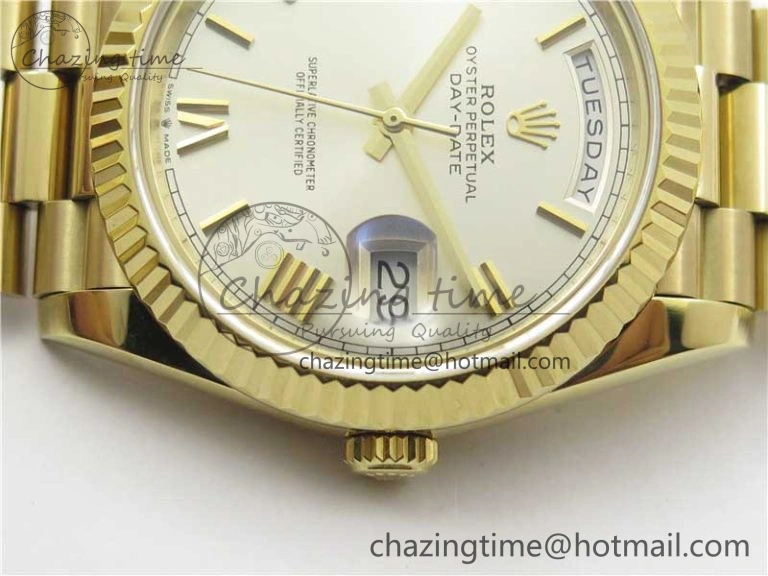 SmoothTexture Day-Date 40mm 228239 BP New Dial Version 904 YG Silver Roman Markers Dial on SS President Bracelet A 2806