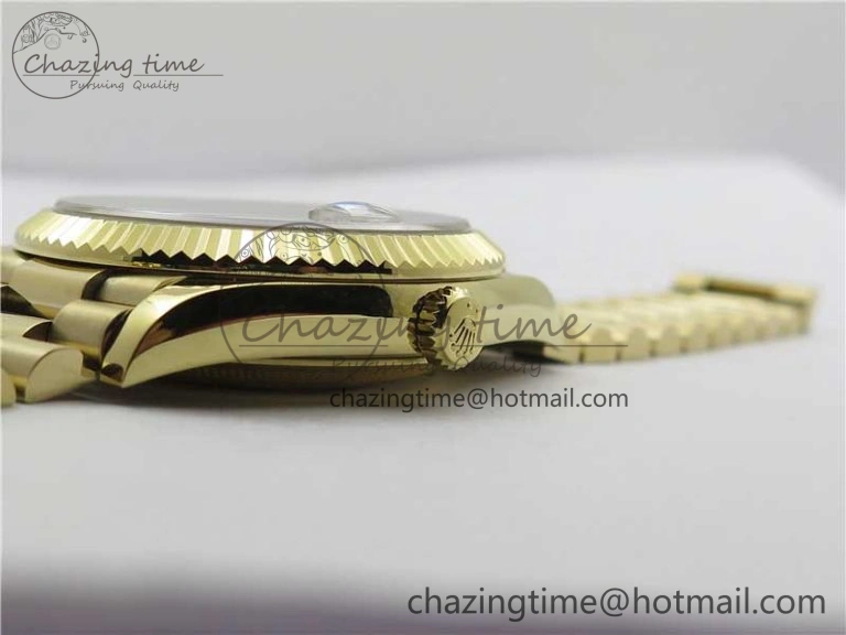 Stretchable Day-Date 40mm 228239 BP New Dial Version 904 YG Silver Textured Dial on YG President Bracelet A 2811