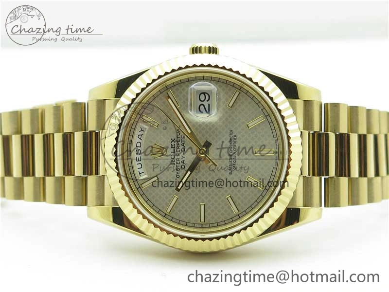 Stretchable Day-Date 40mm 228239 BP New Dial Version 904 YG Silver Textured Dial on YG President Bracelet A 2811