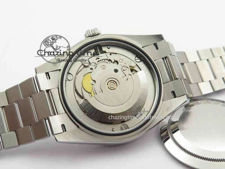 FlexibleFit Day Date 40mm SS BP Maker Best Edition Diamond Bezel Ice Blue Dial On SS Bracelet A 3698