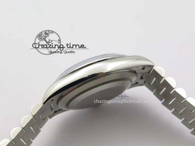 TechFriendly DayDate 40mm BP-Maker 228206 SS Blue Roman Dial (Fluted Bezel) On SS Bracelet ETA 3907