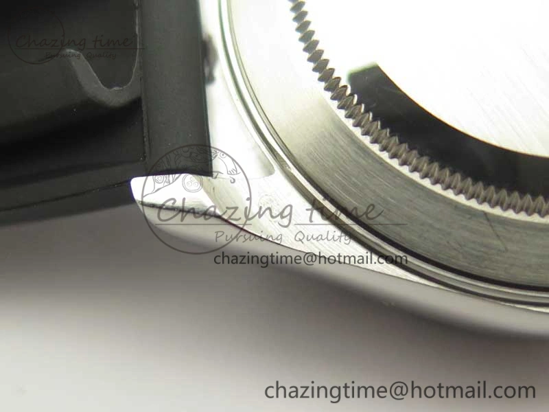 TravelReady Daytona SS BP Maker Black Dial On Rubber Strap A7750@ 3388