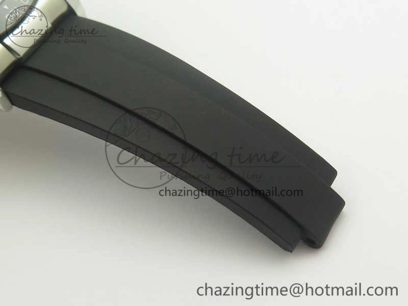 TravelReady Daytona SS BP Maker Black Dial On Rubber Strap A7750@ 3388