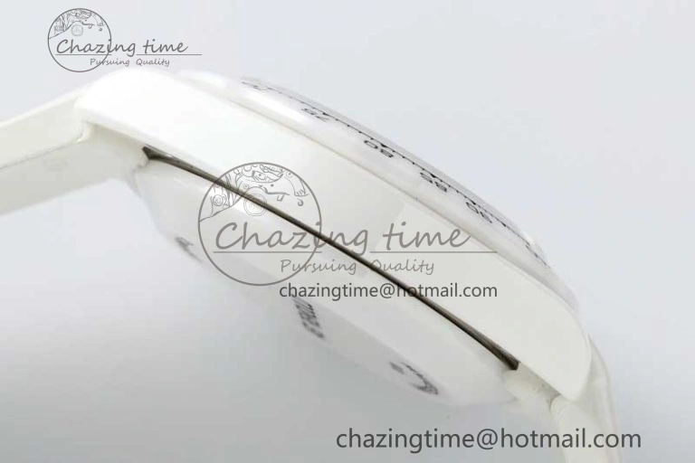 Supportive Daytona White Ceramic 5GF Best Edition Black Dial on White Rubber Strap A 2325