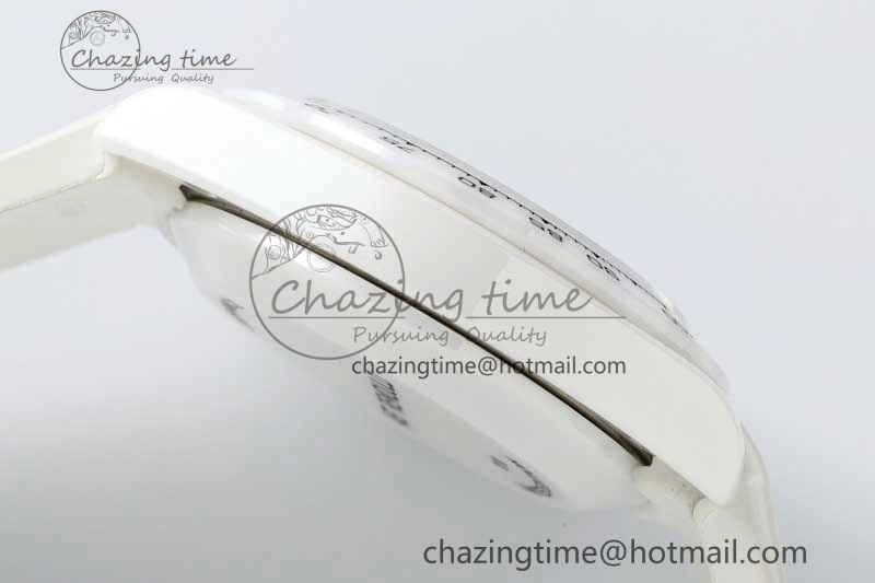 Daytona White Ceramic 5GF Best Edition Meteorite Dial on White Rubber Strap A Lightweight 2327