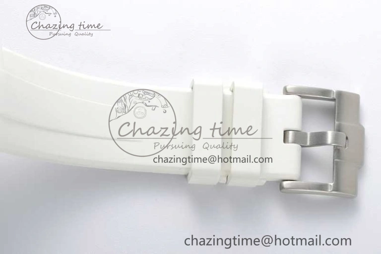 Daytona White Ceramic 5GF Best Edition White Black Dial on White Rubber Strap A Trendsetting 2329