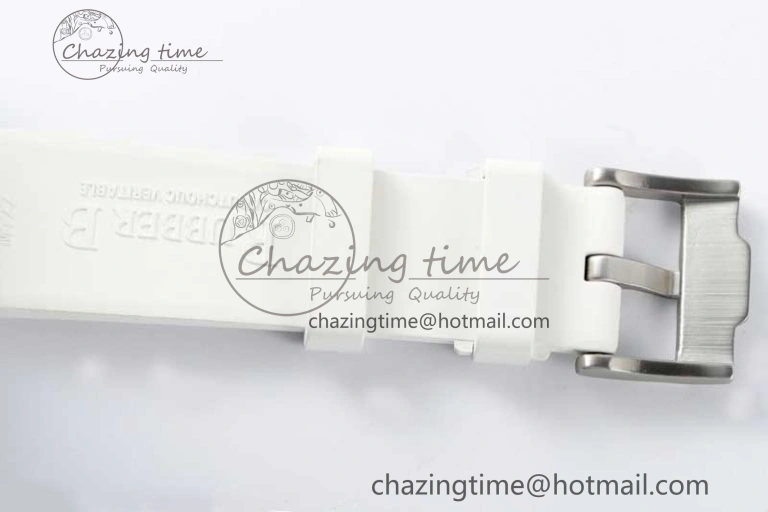 Daytona White Ceramic 5GF Best Edition White Black Dial on White Rubber Strap A Trendsetting 2329