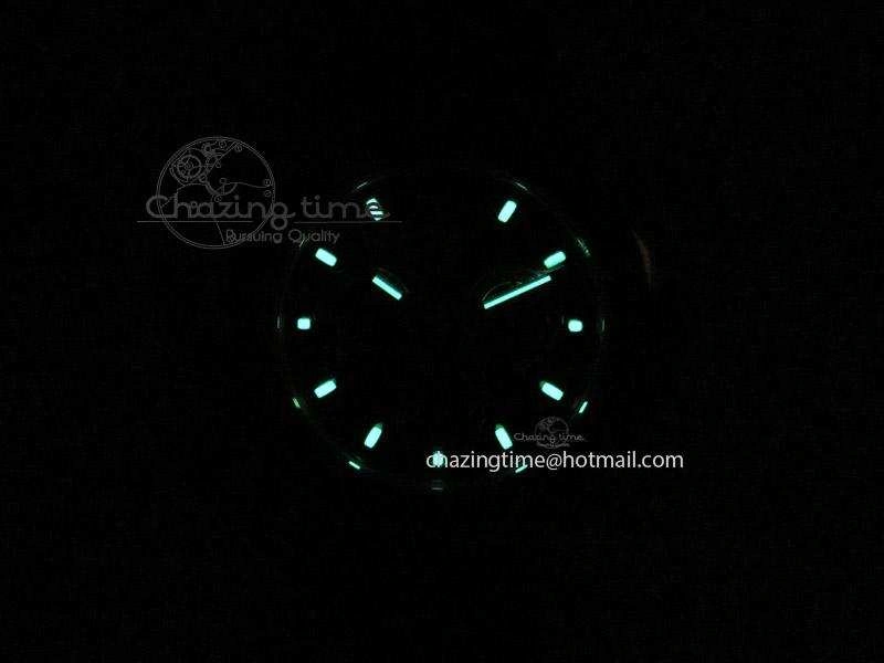 SmartChoice Daytona YG Bp Maker Black Dial Gold Ring Sticks Markers On Rubber Strap A7750@ 4015