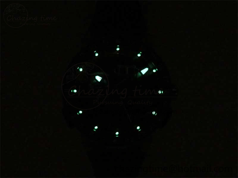 Executive El Toro SS 3EF 1:1 Best Edition Black Dial on Black Rubber Strap Asian UN- EasyMatch 9808