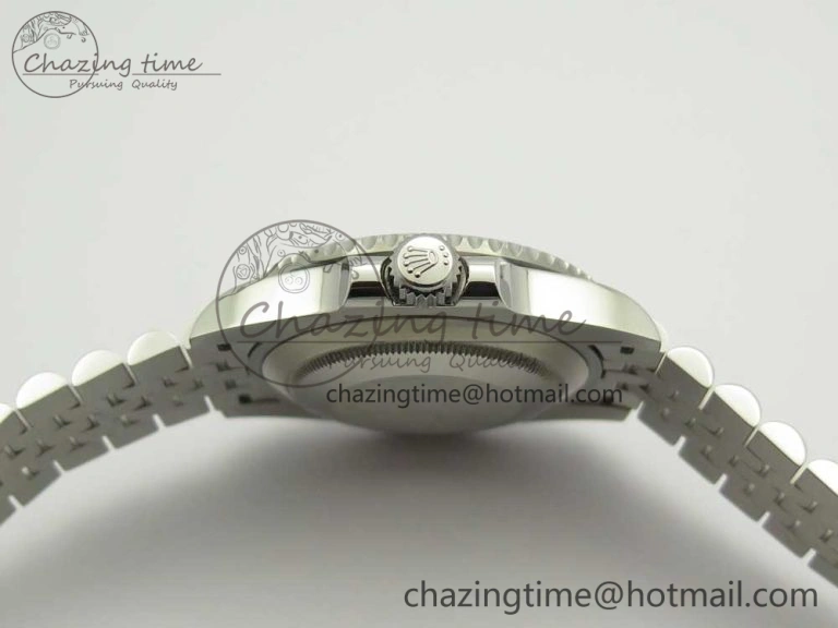 Trendy GMT-Master II 126710 BLRO BPF Black Green Ceramic Bezel SS Black Dial on SS Jubilee Bracelet A 3347