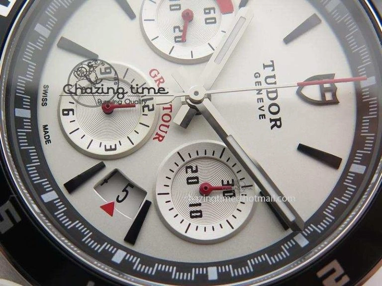 GranTour Chronograph SS White Dial On SS Bracelet A Original 9791
