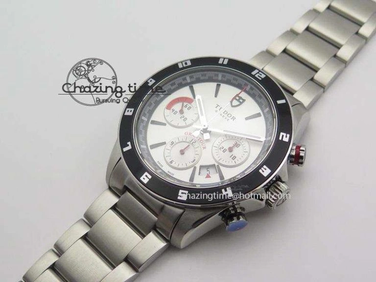 GranTour Chronograph SS White Dial On SS Bracelet A Original 9791