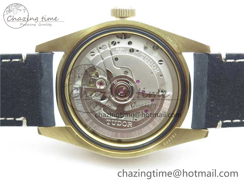 Affordable Heritage Black Bay Bronze Gray XF 1:1 Best Edition on Leather Strap A5612 (Free Nylon Strap) 9760
