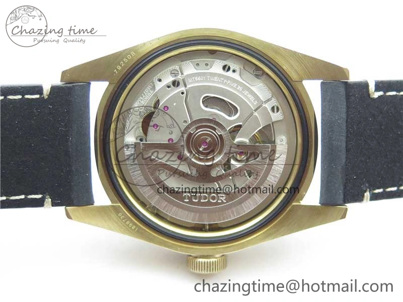 Affordable Heritage Black Bay Bronze Gray XF 1:1 Best Edition on Leather Strap A5612 (Free Nylon Strap) 9760