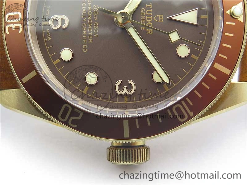 Heritage Black Bay Bronze XF 1:1 Best Edition on Brown Leather Strap A5612 V5  (Free Nato Strap) Compact 9762