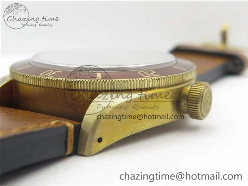 Heritage Black Bay Bronze XF 1:1 Best Edition on Brown Leather Strap A5612 V5  (Free Nato Strap) Compact 9762