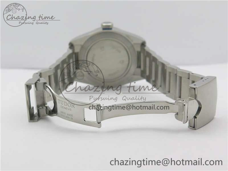 EasyCare Heritage Black Bay M79230B-0008 SS ZF 1:1 Best Edition Blue Bezel Black Dial on SS Bracelet A2824 (Free box) 9761