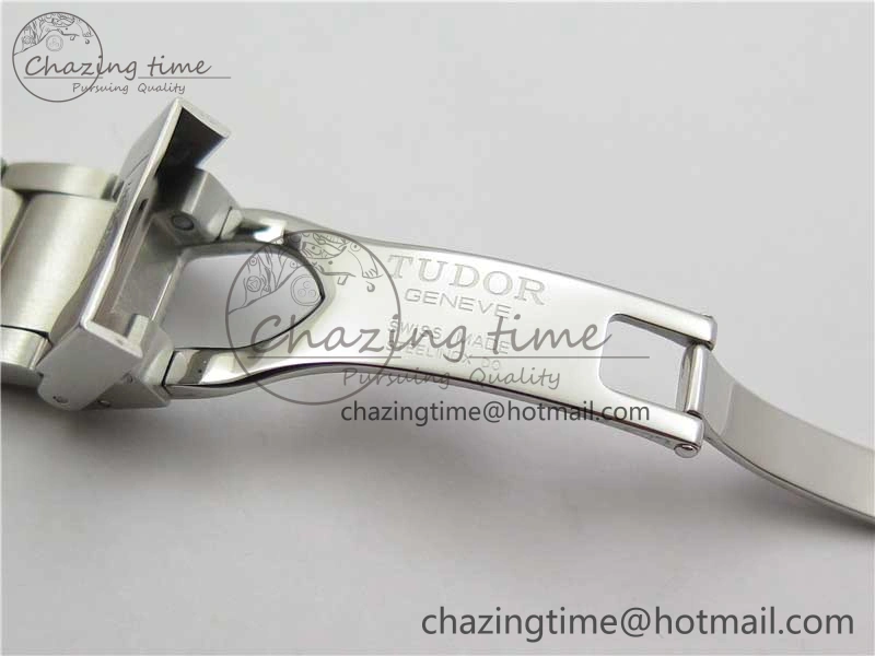 Colorful Heritage Black Bay ZF 1:1 Best Edition on Bracelet A2824 ( Red ) 9755