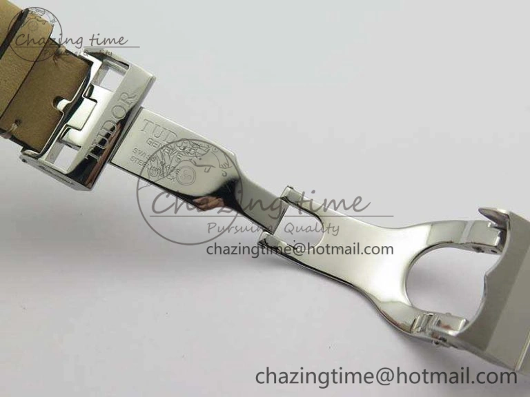 SmoothTexture Heritage Chrono 79350 SS Best Edition Black Dial On Leather Strap A 9771