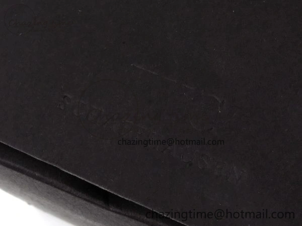 Sleek IWC BLACK LEATHER TRAVEL BOX 7085