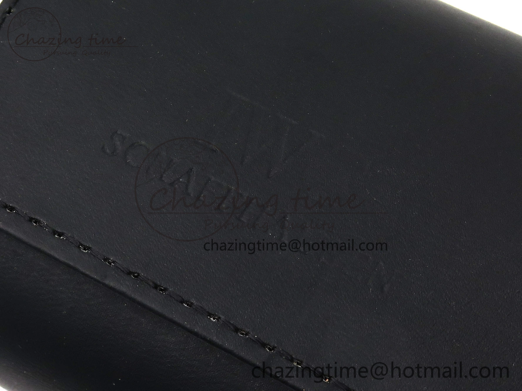 Sleek IWC BLACK LEATHER TRAVEL BOX 7085
