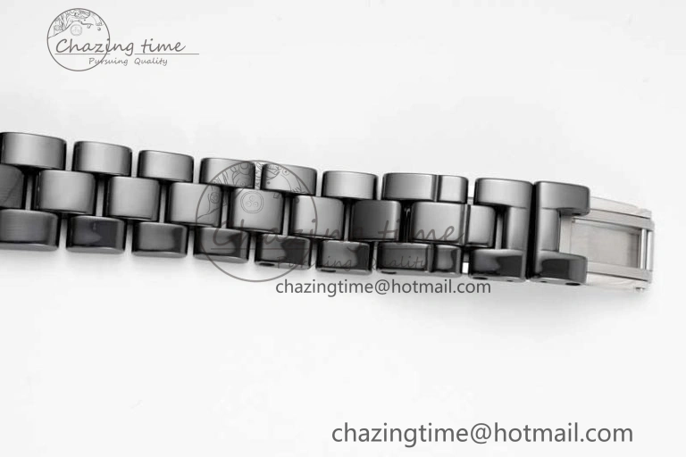 Chic J13 33mm Black Ceramic HTF 1:1 Best Edition Black Dial Diamonds Markers on Bracelet Swiss Quartz 6479