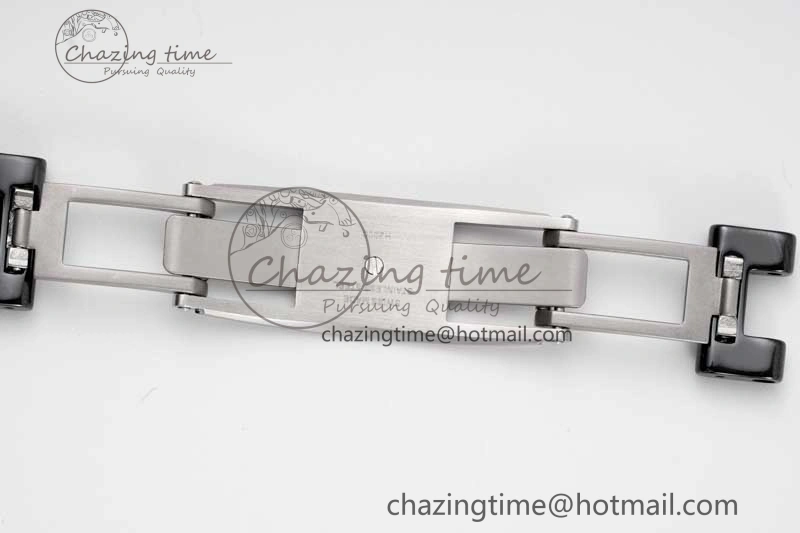 Chic J13 33mm Black Ceramic HTF 1:1 Best Edition Black Dial Diamonds Markers on Bracelet Swiss Quartz 6479